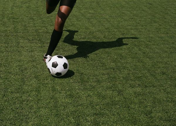  מומחה לכדורגל: איך מתרגמים את המשחק לשפה האנגלית