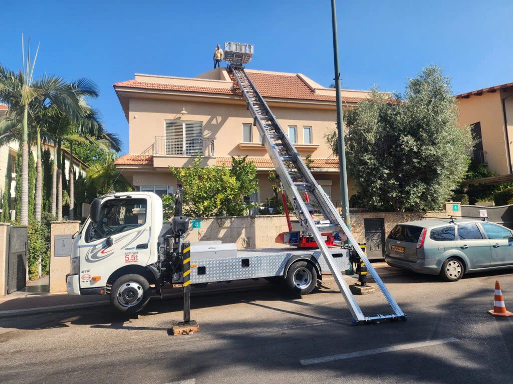 תמונה של חסדאי מנופי הרמה